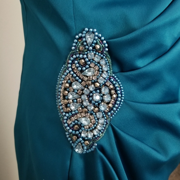 Dressbarn | One Shoulder Embellished Midi Dress - Picture 3 of 3